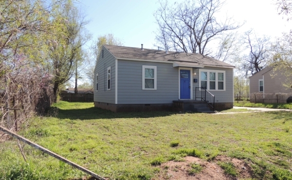 03 Front Exterior
