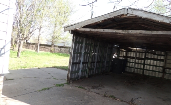 04 Back Exterior