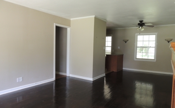 17 Living Room #1