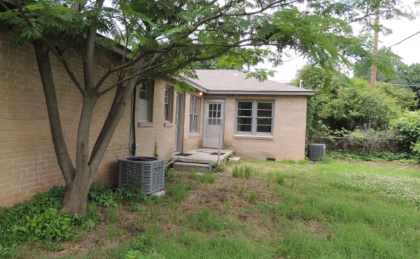04 Shared Back Patio